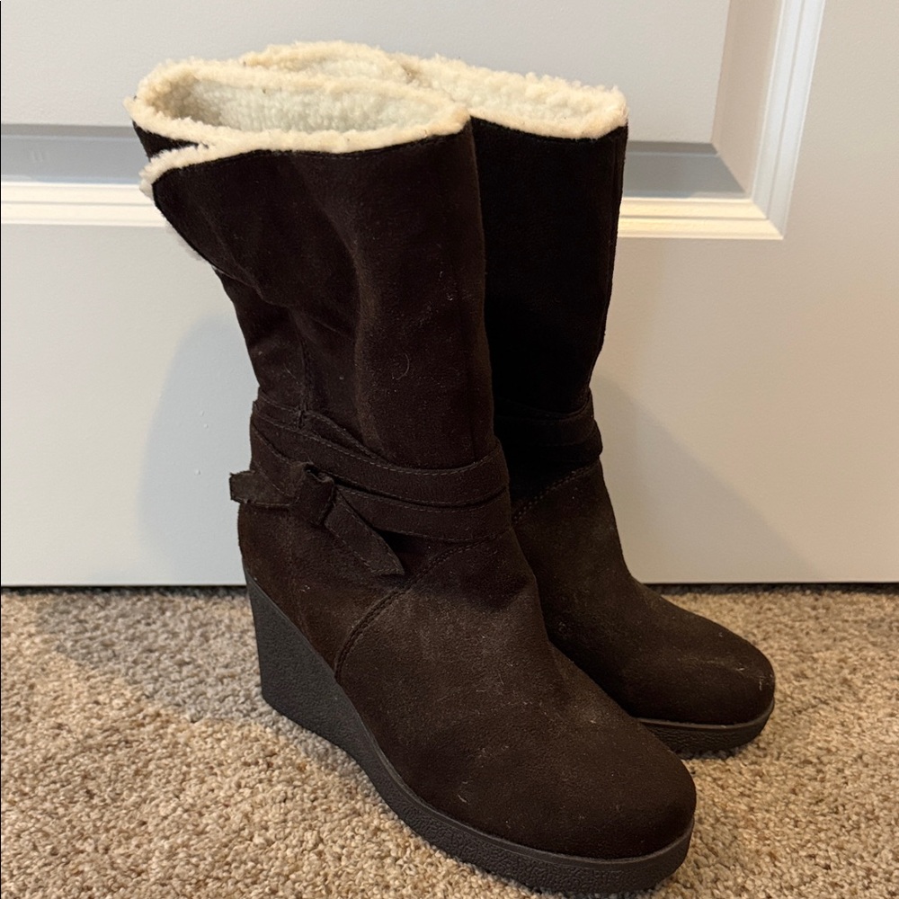 Apt. 9 Lass Brown Suede Wedge Boots